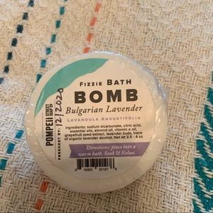 Bath bomb